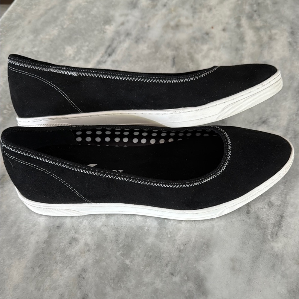 Women's Black Slip-On Shoes